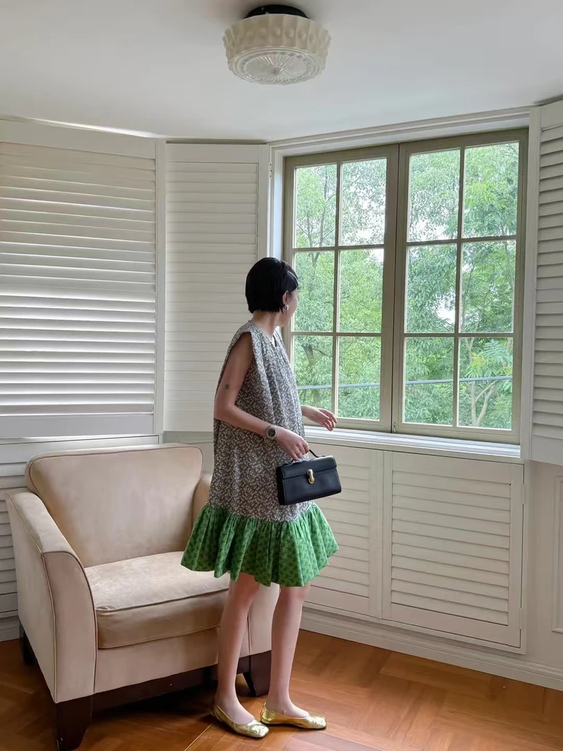 【lunan】设计师款碎花无袖荷叶边连衣裙