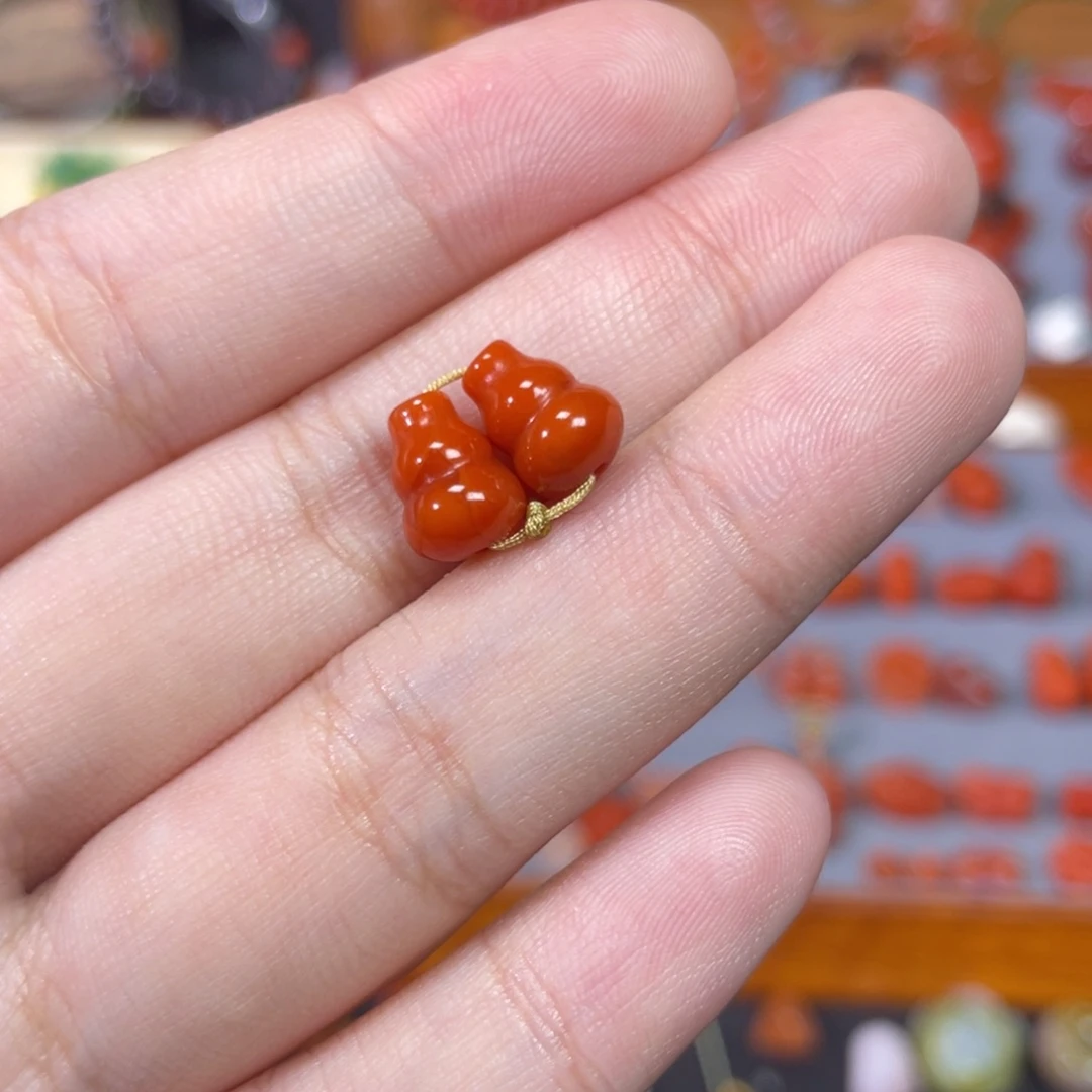 未镶嵌葫芦一对卡7.1南红玛瑙