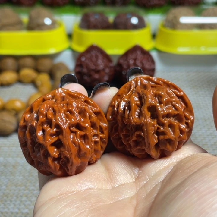 把件桃核苹果37。