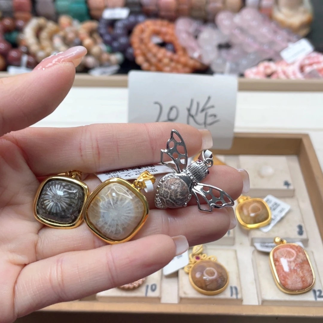 未镶嵌手链硅化玉s****妖170