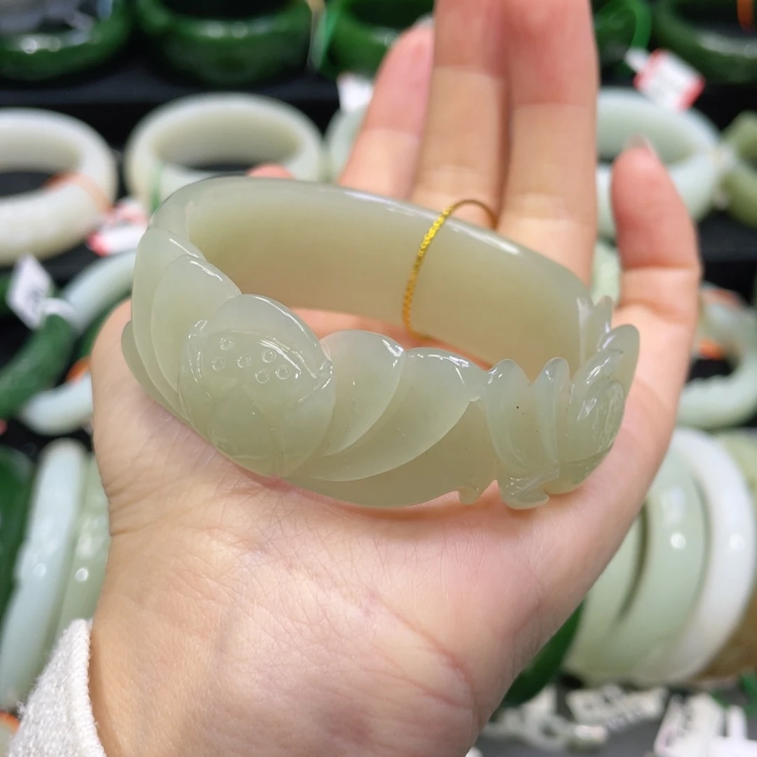 未镶嵌手镯和田玉76