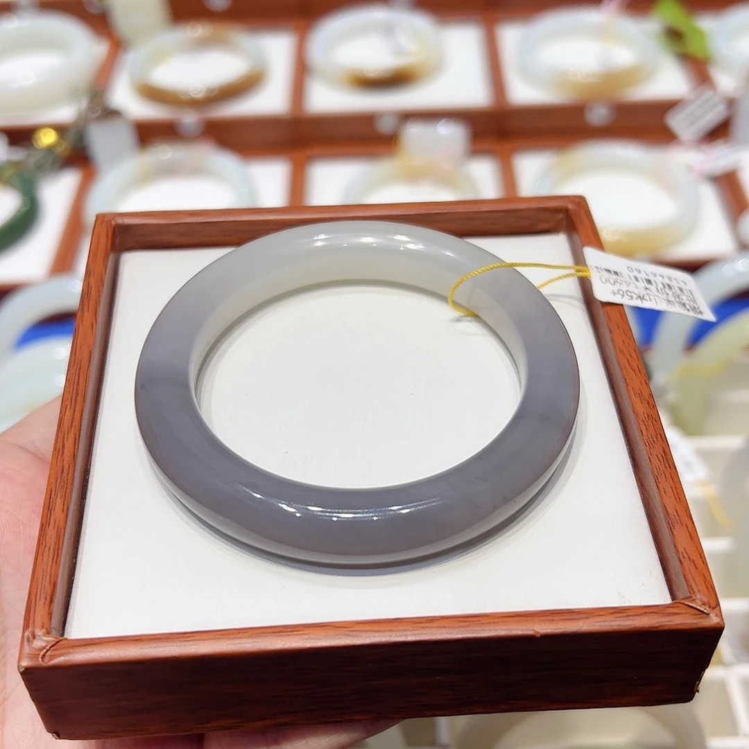 和田玉手镯未镶嵌冰烟紫半山水5657