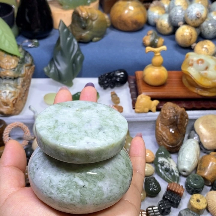 蛇纹石玉未镶嵌岫玉