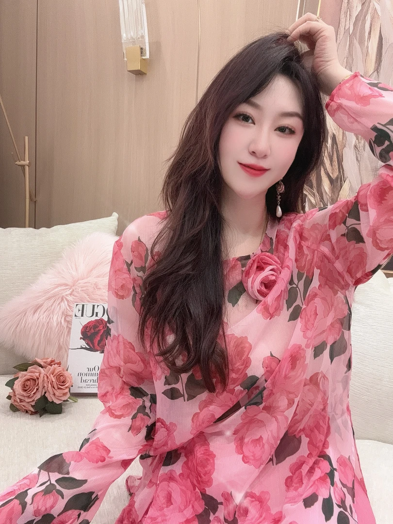 DC【花的呼吸】高级花时尚显瘦网红休闲修身印花大花朵圆领上衣