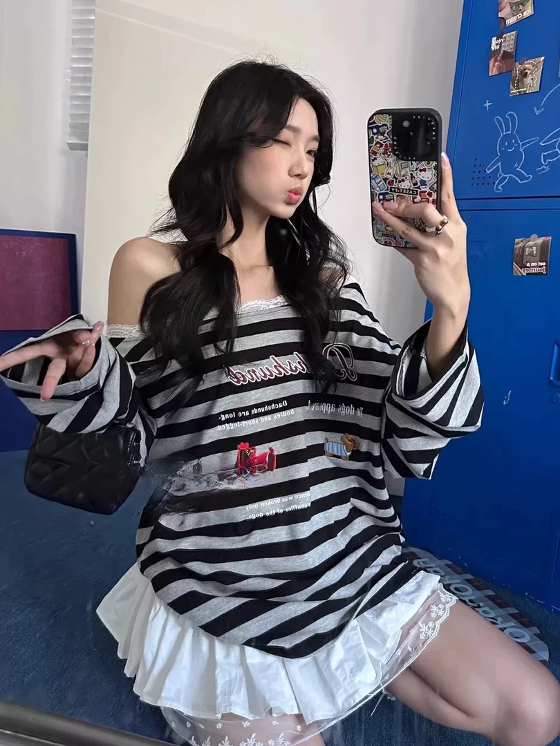 花生酱 韩国东大门时髦印花蕾丝花边一字领露肩宽松防晒罩衫上衣