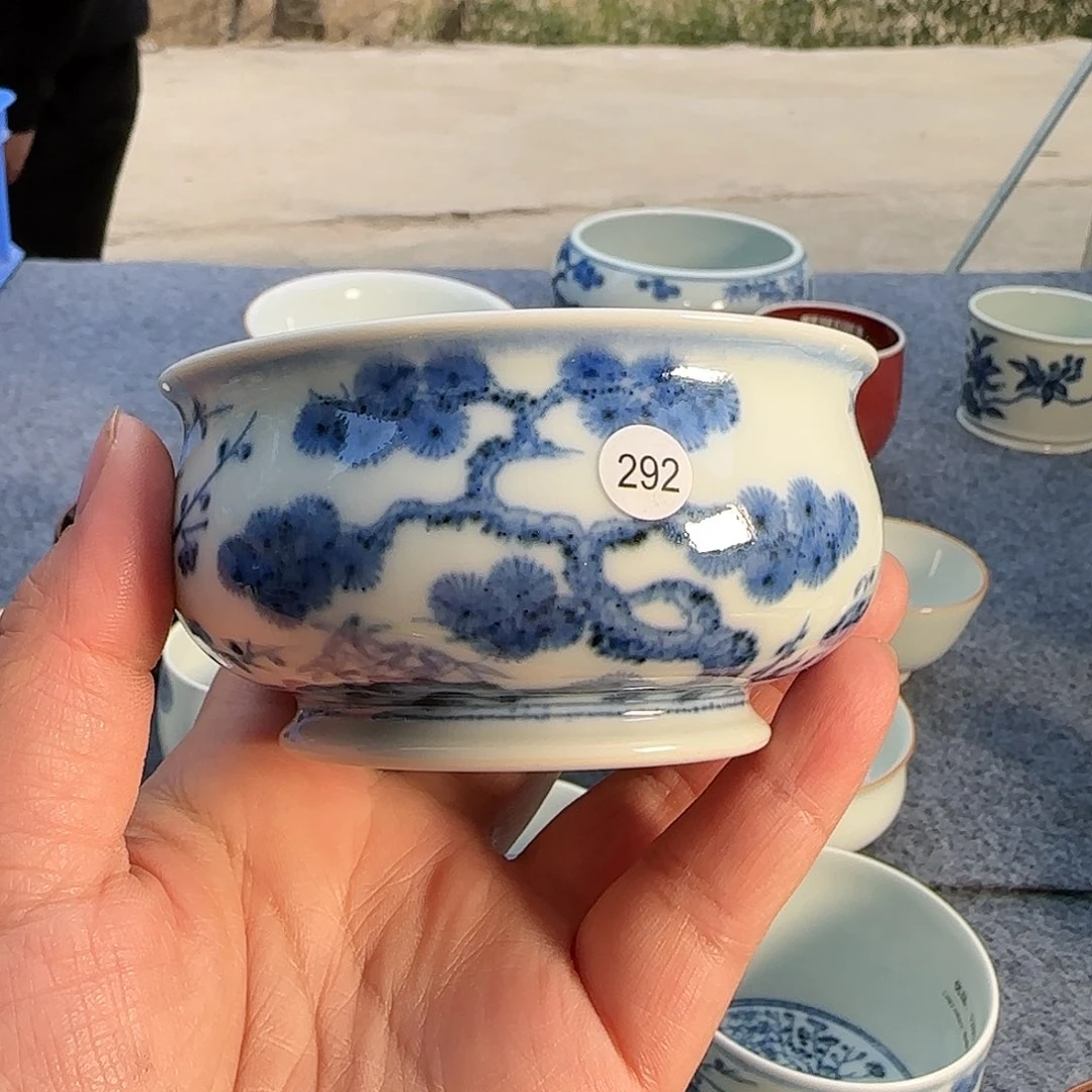 M**张尴尬啦，君君君君了咯君君咯哦哦哦