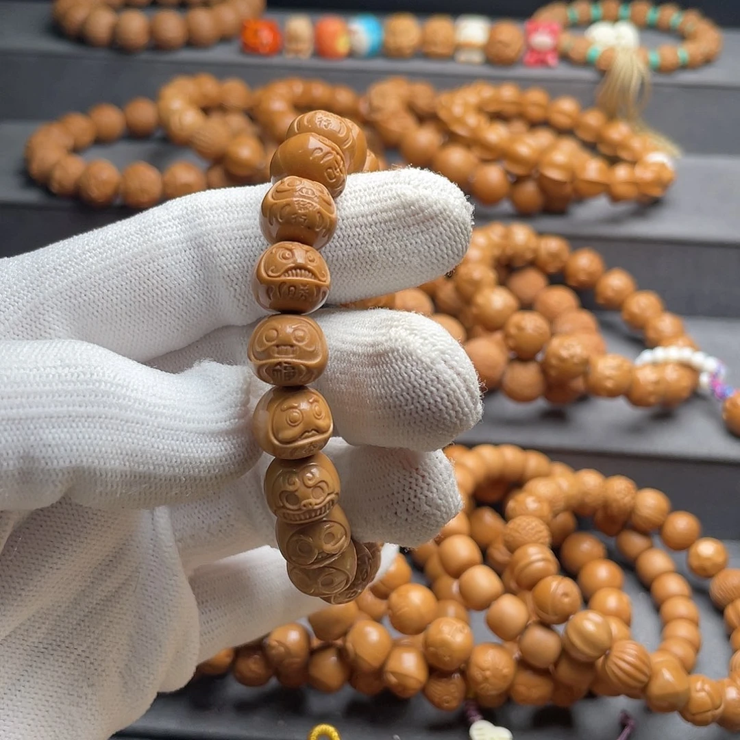 猴头核桃吊坠瑕疵达摩