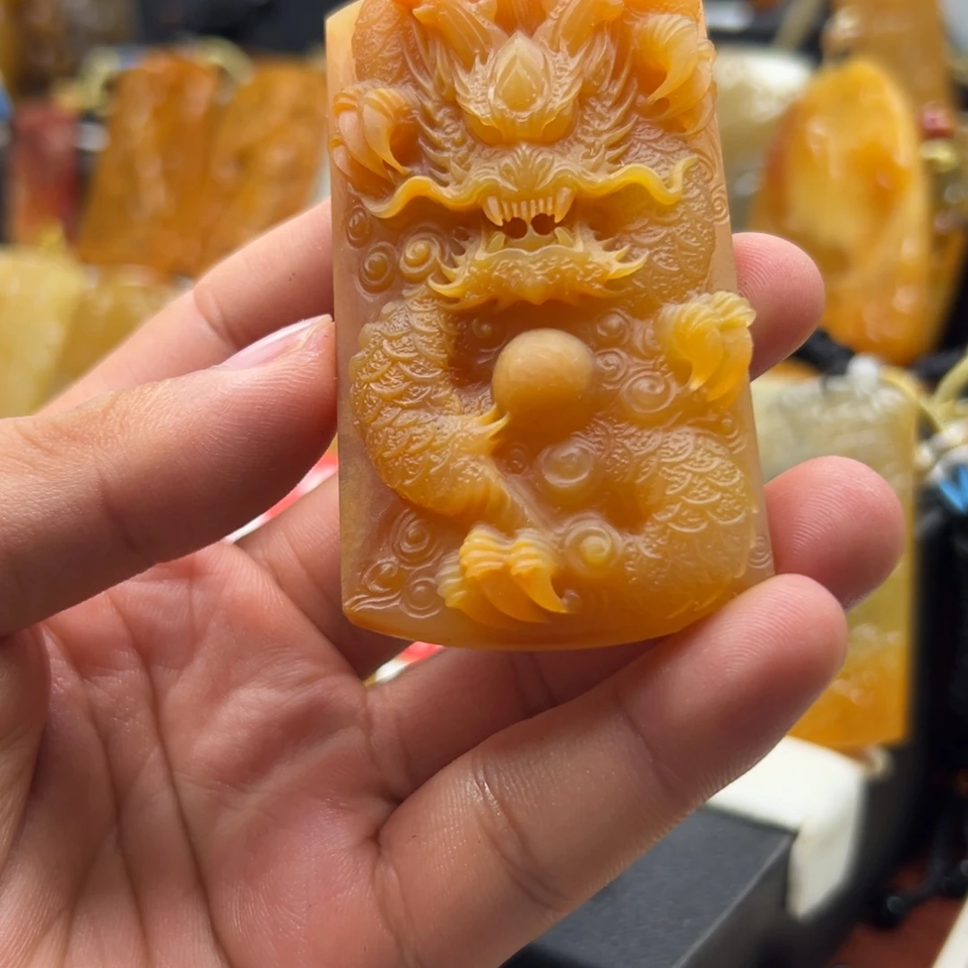 石英质玉（黄龙玉）未镶嵌多选发其一