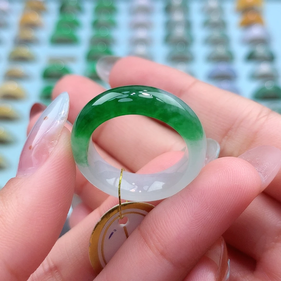 未镶嵌戒指翡翠18圈