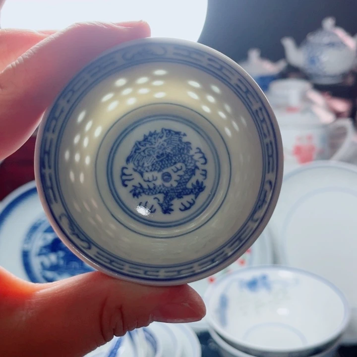 青花玲珑二缸中龙纹