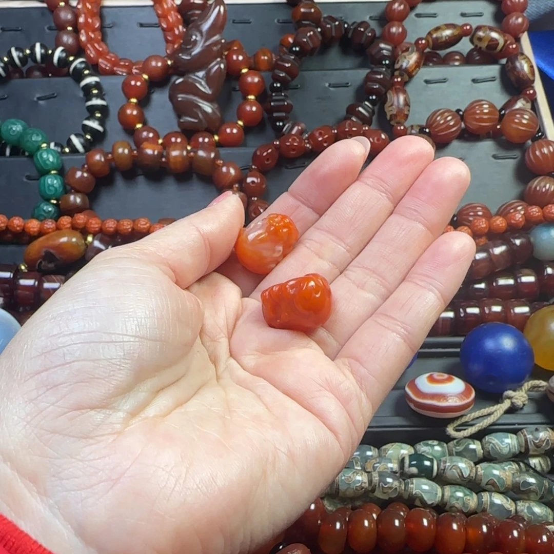 未镶嵌单珠南红玛瑙智**言