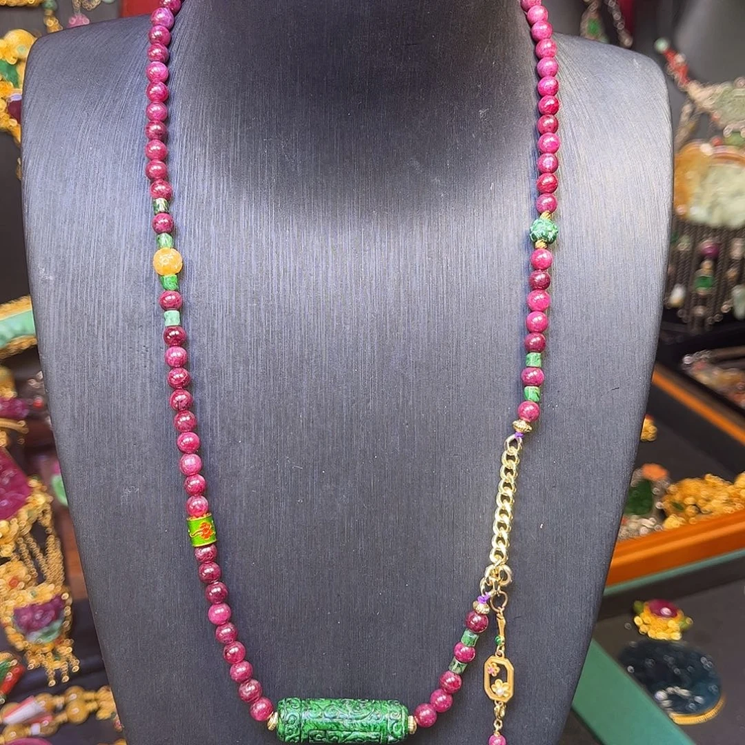 红宝石颈饰未镶嵌