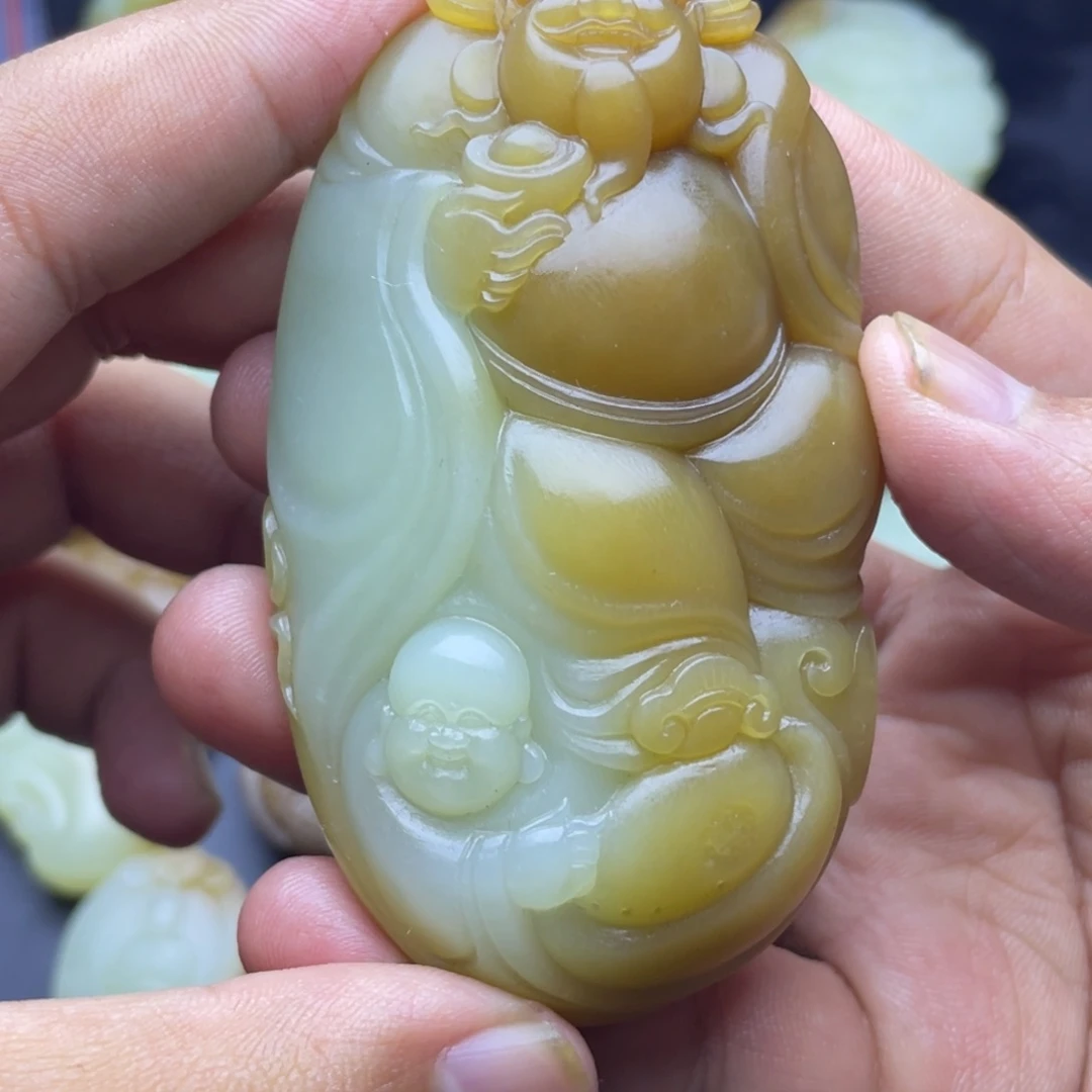 和田玉（糖玉）未镶嵌颈饰