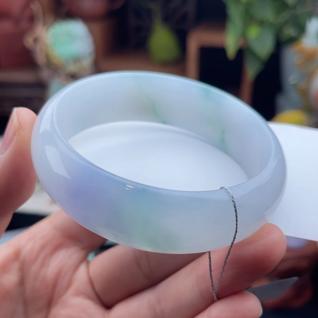 未镶嵌手镯翡翠轮胎