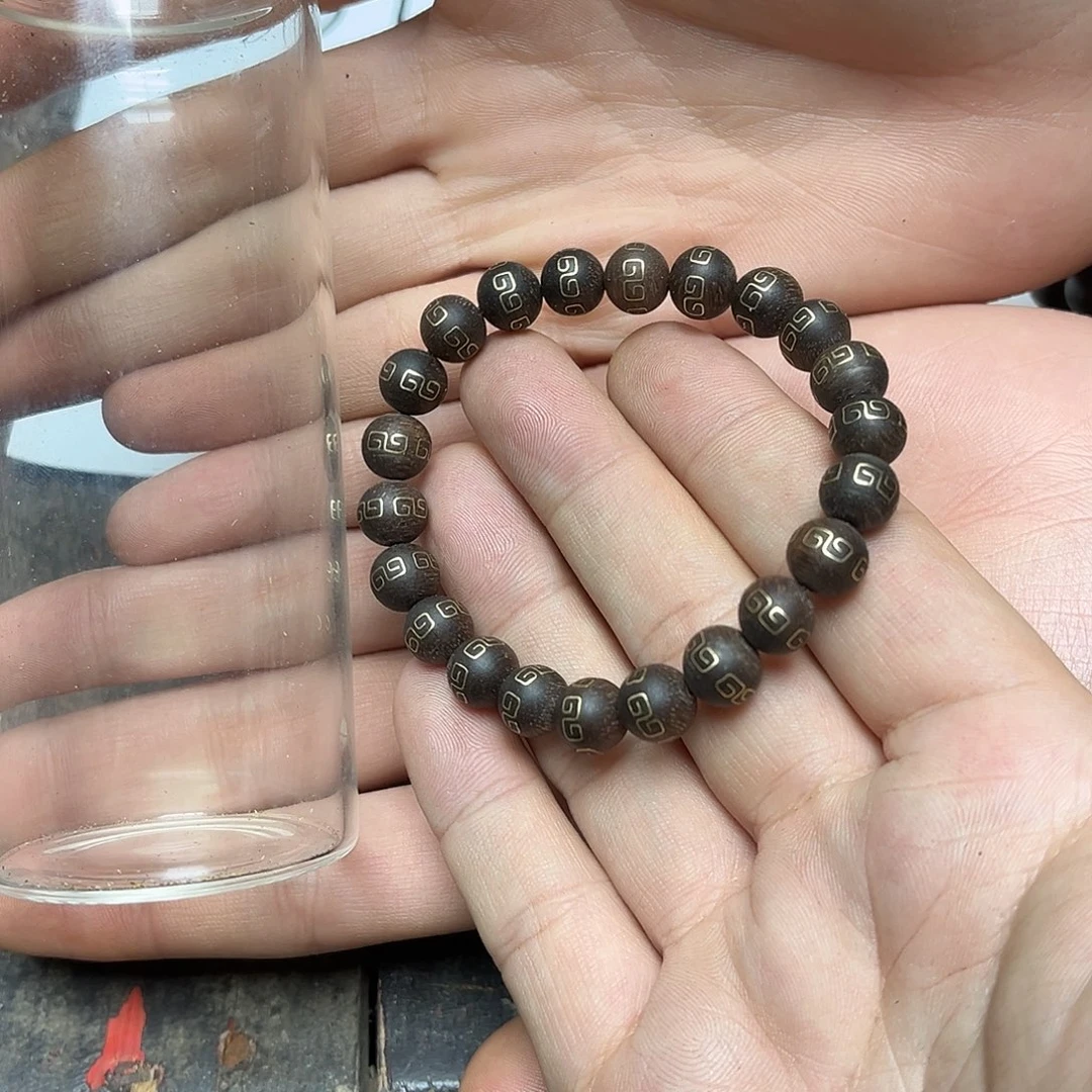 大叶紫檀（黑酸枝木类）