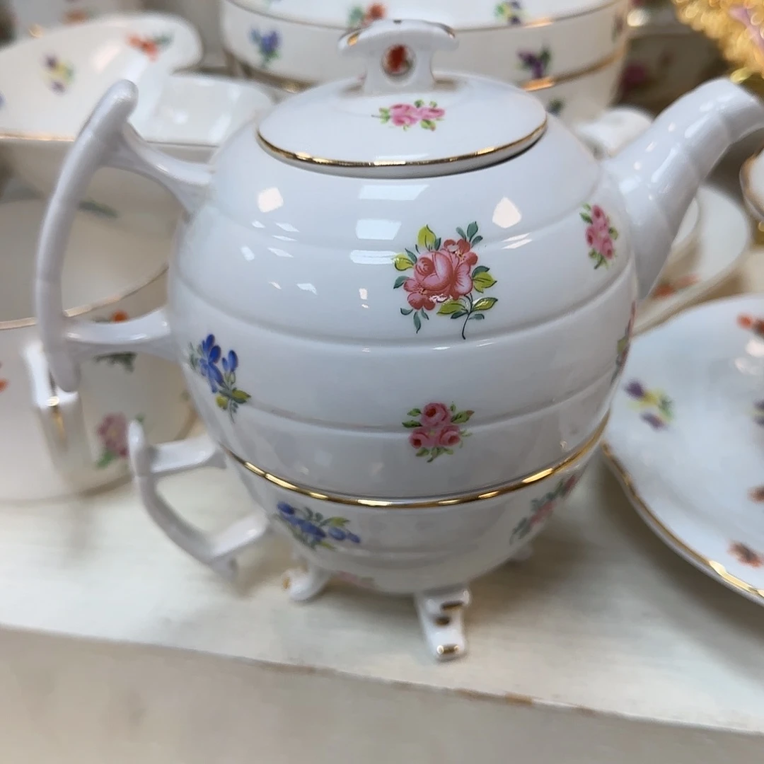 冠衡外贸陶瓷有限公司