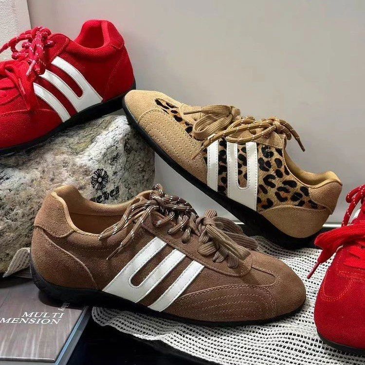 防滑软底平底秋季厚底增高懒一脚蹬德训鞋色命年网网红外出旅游鞋