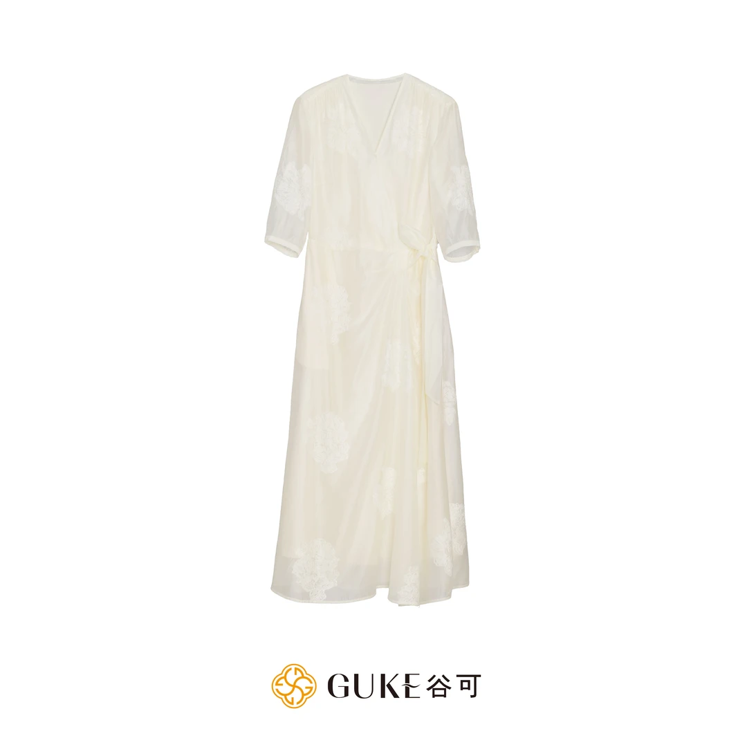 GKE/谷可LQ1316绣花系带连衣裙夏季中式修身显瘦V领长裙