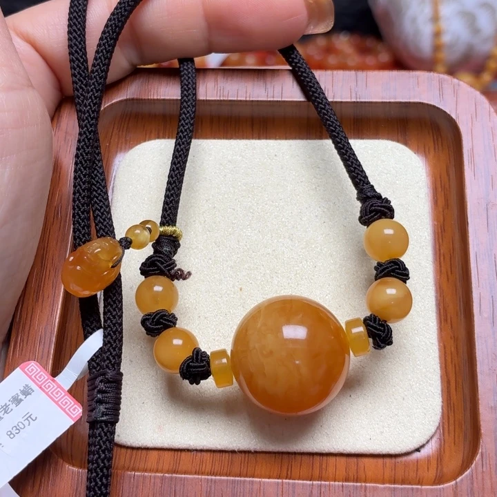 蜜蜡未镶嵌颈饰项链