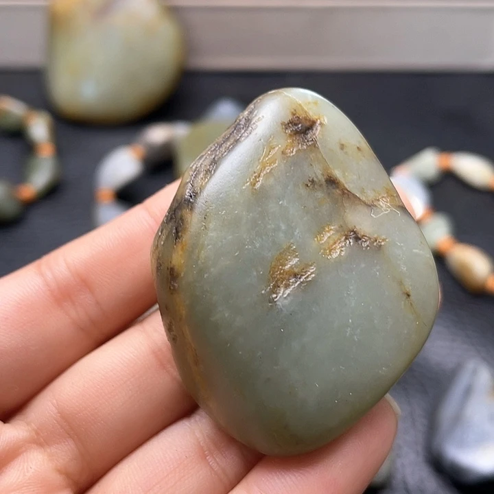 和田玉颈饰未镶嵌34