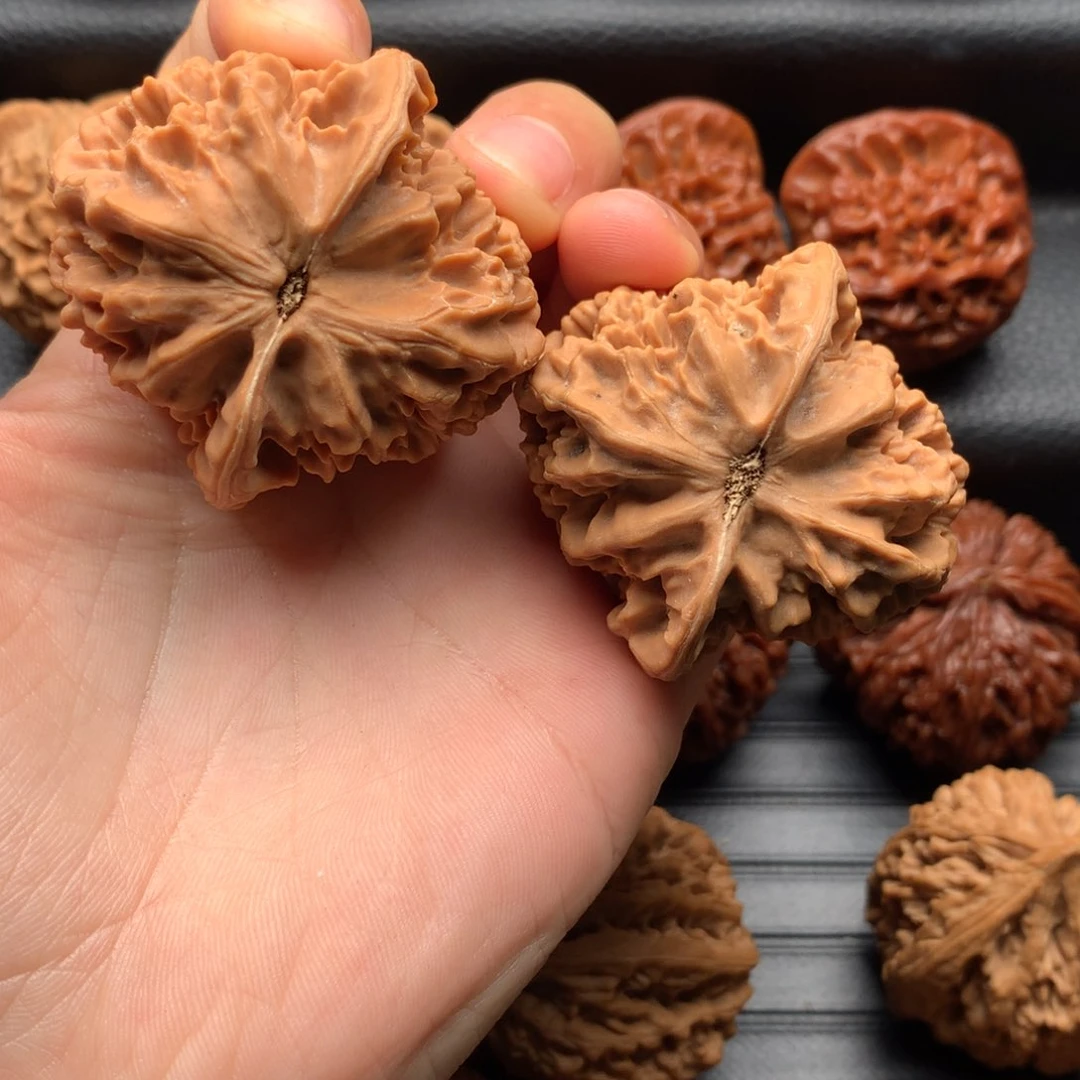 文玩核桃把件清**月秦岭