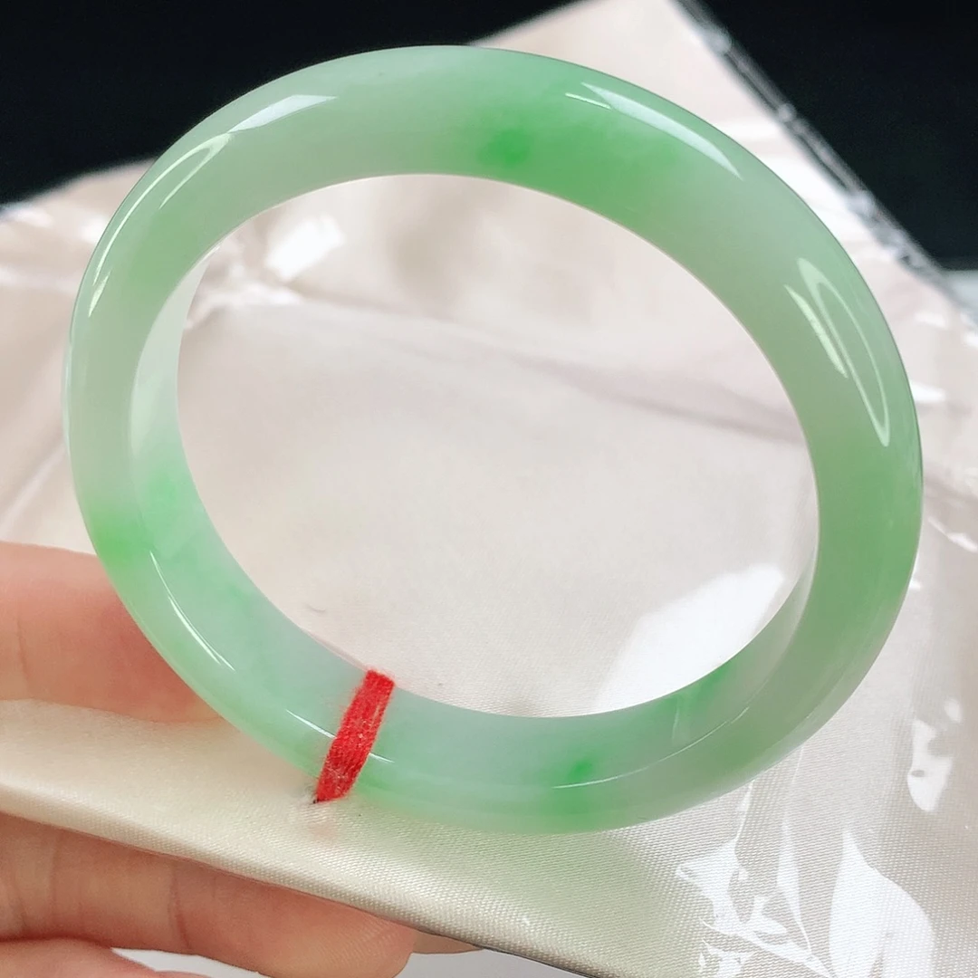 未镶嵌手镯翡翠694