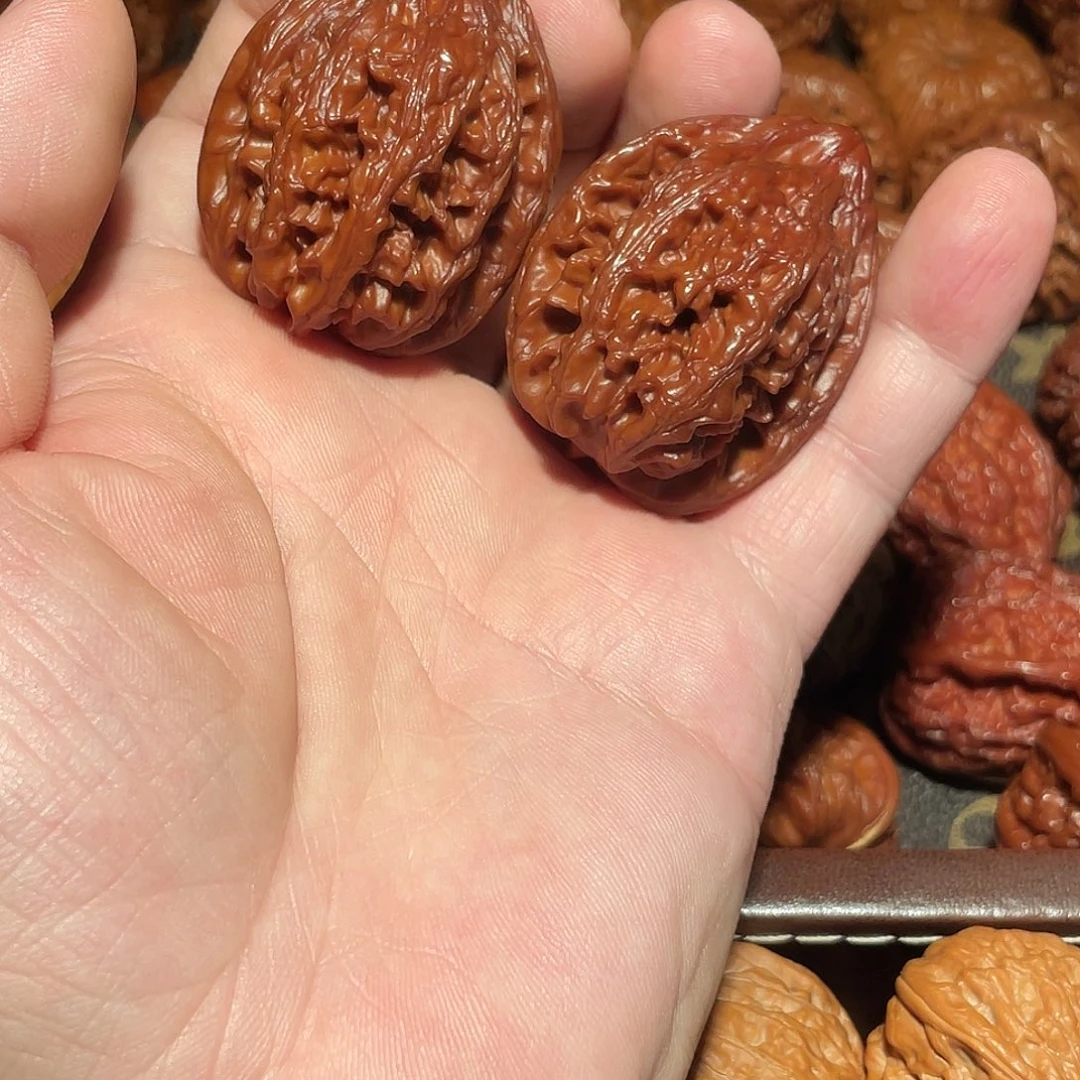 馨***香文玩核桃吊坠大姑石