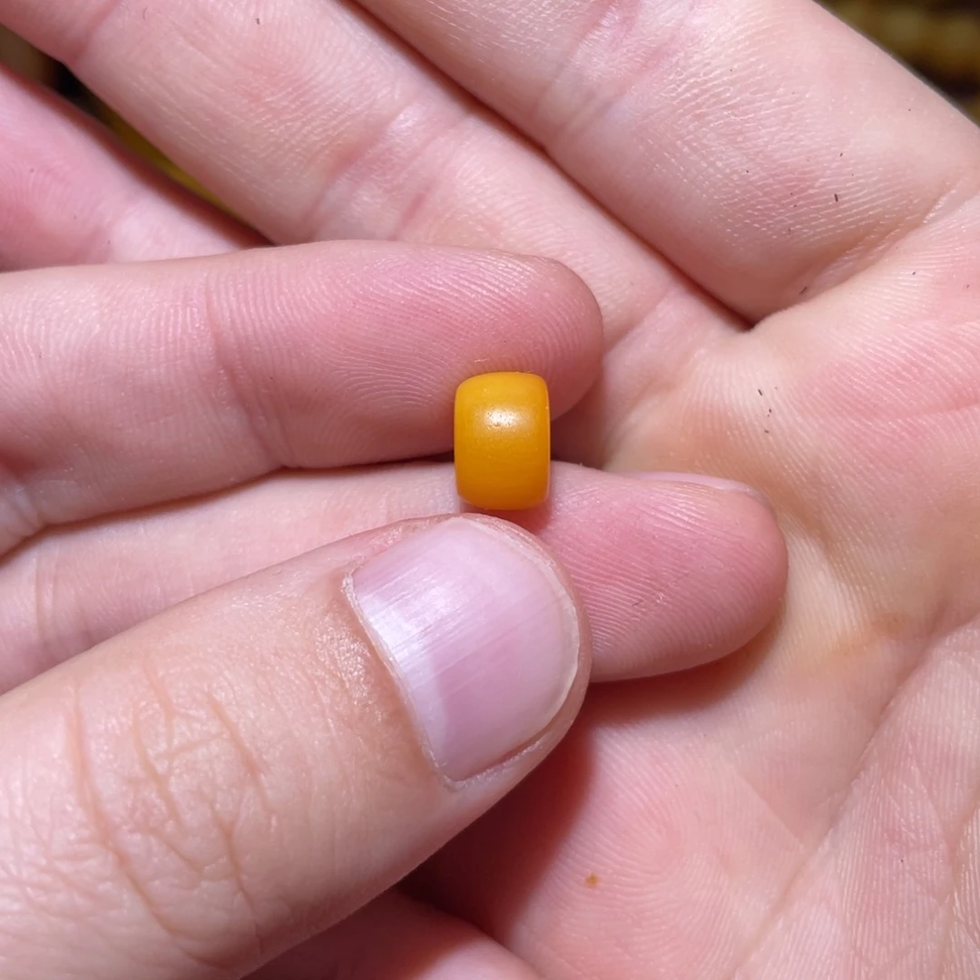 z***p琥珀未镶嵌裸石墩子