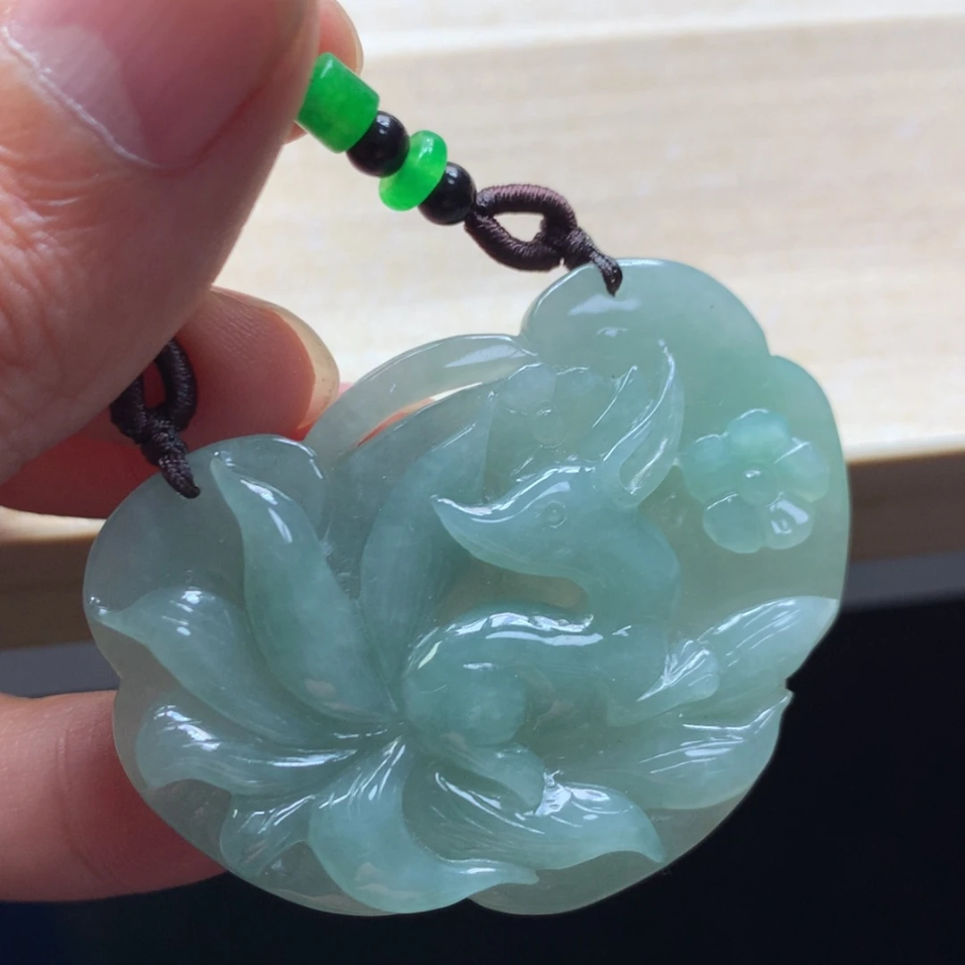 颈饰未镶嵌翡翠吊坠