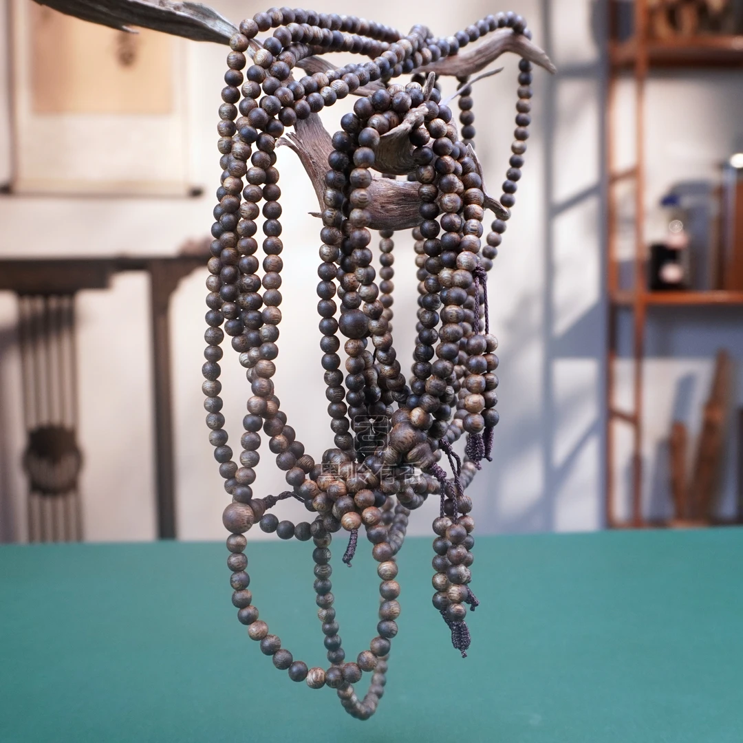 沉香莺歌绿奇5MM9.5克+圆珠多圈沉香串 多样性发一