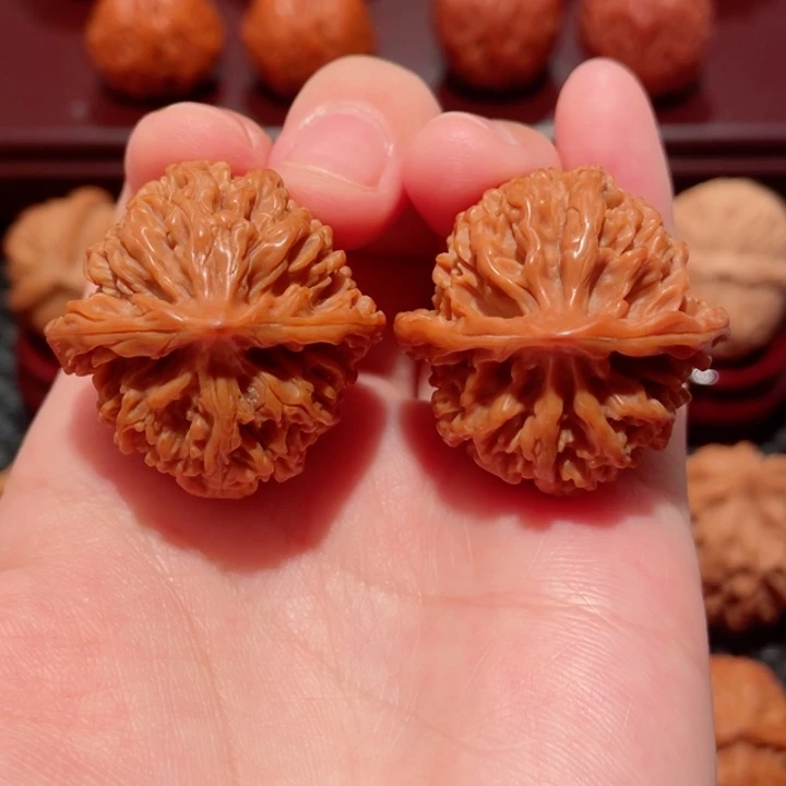 把件文玩核桃皇冠王全家福