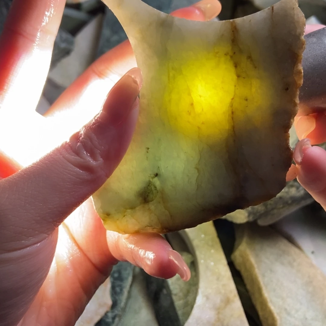 翡翠未镶嵌挂件天然翡翠