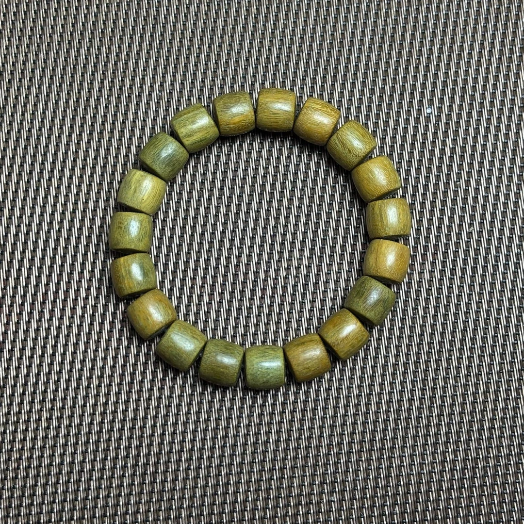 阿根廷绿檀1.0*1.1直切手串