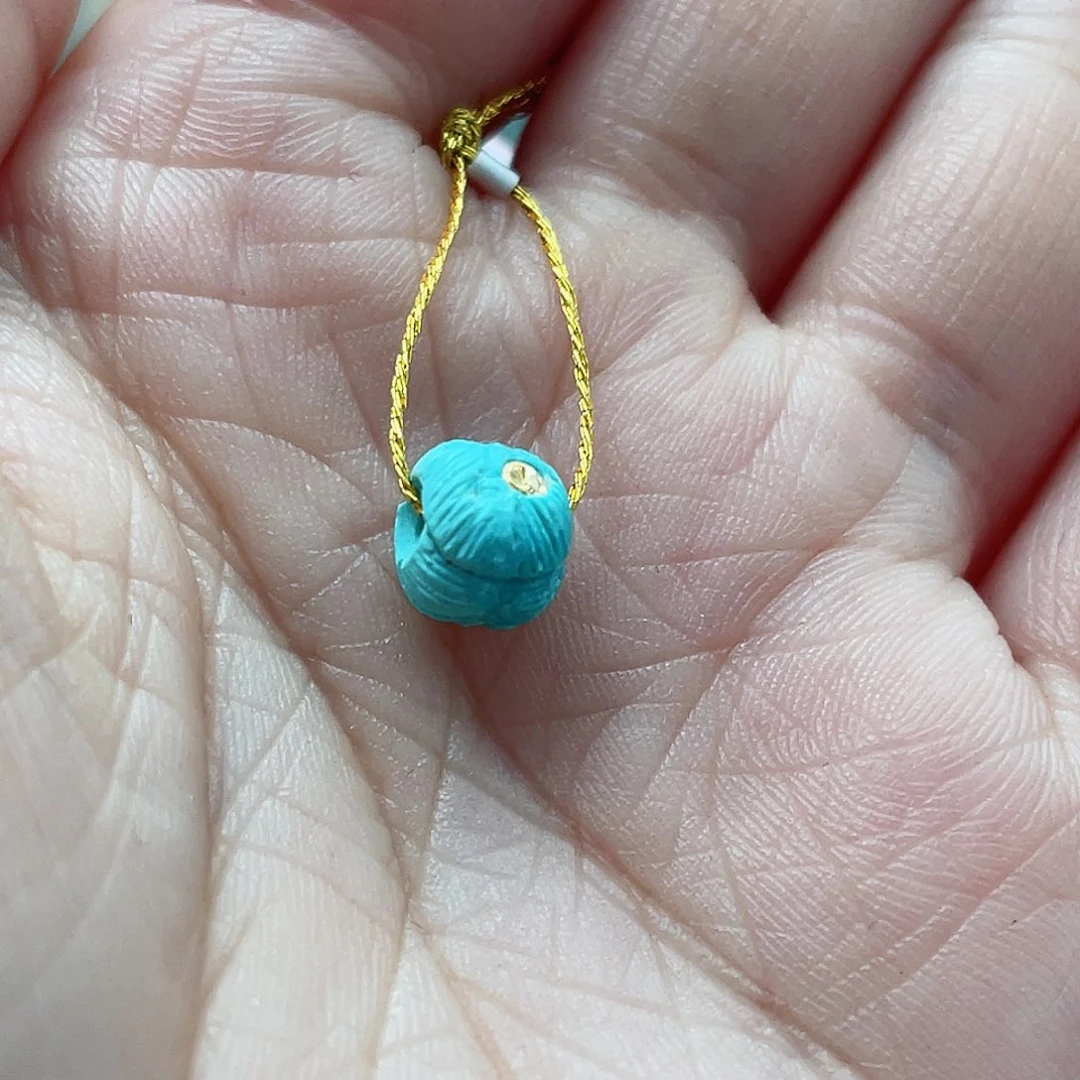 绿松石颈饰未镶嵌