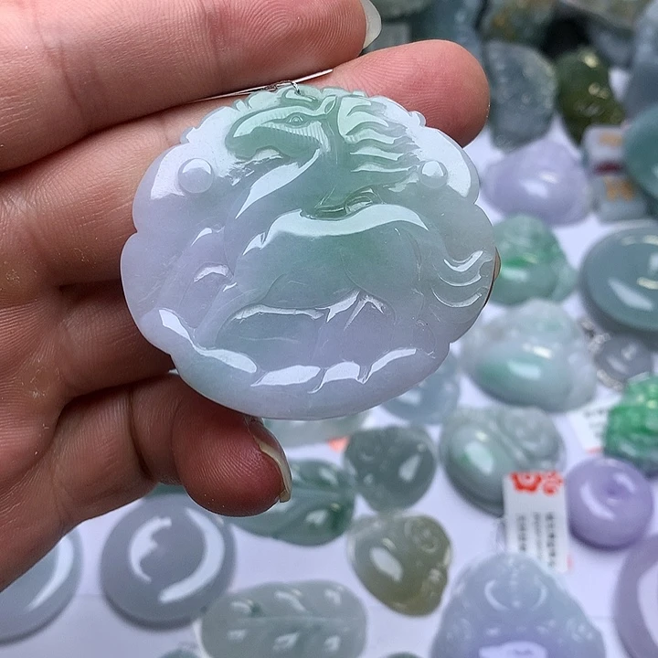 翡翠未镶嵌颈饰天然翡翠