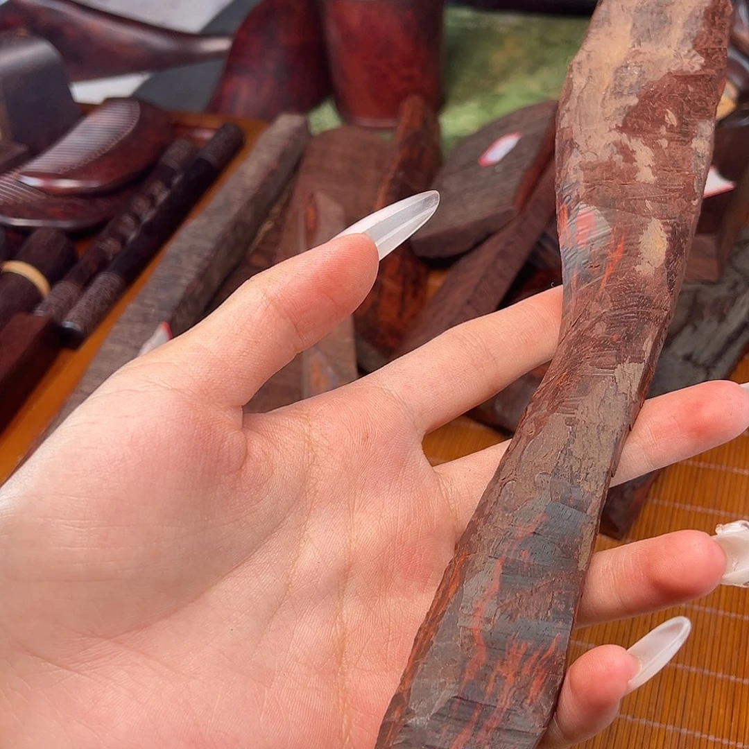 檀香紫檀（小叶紫檀）可做刮痧板或者茶则