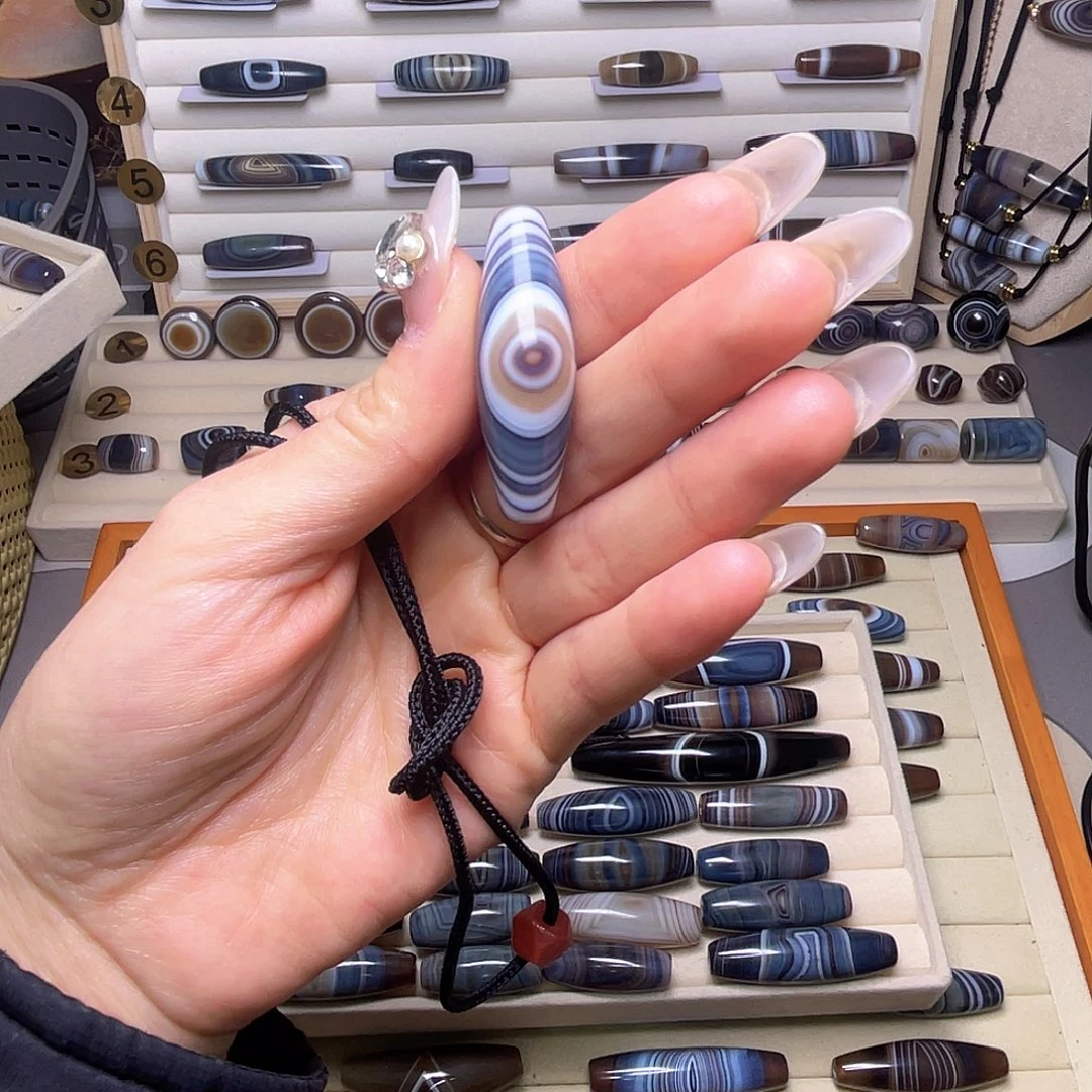 佛***系玛瑙/玉髓未镶嵌颈饰