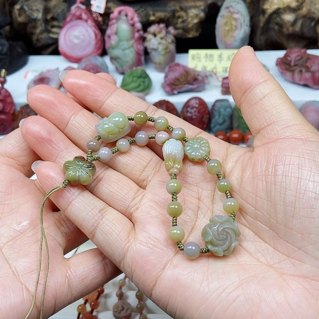 未镶嵌石英质玉（盐源）珠宝半成品