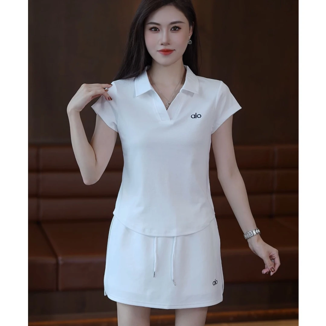 极简风运动风韩版短袖小标刺绣T恤女夏季显瘦休闲百搭ins套装