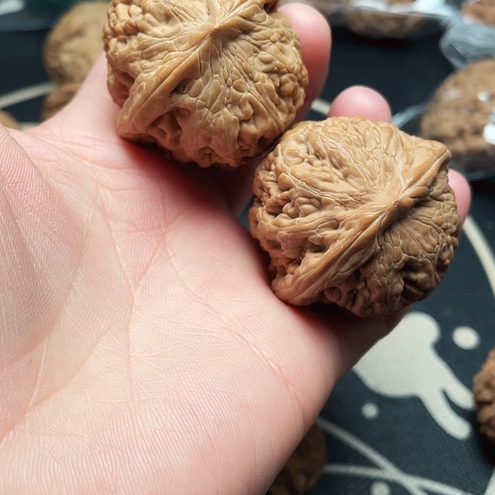 文玩核桃把件不*凤凰台