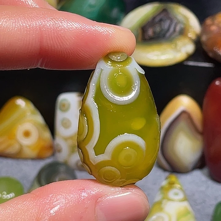 未镶嵌玛瑙/玉髓珠宝奇石