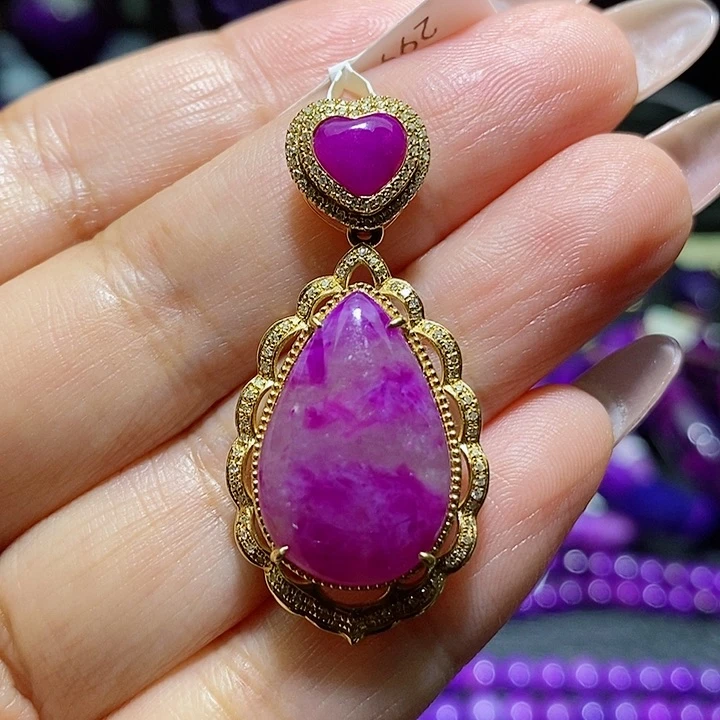 18K金镶嵌苏纪石（舒俱来）吊坠