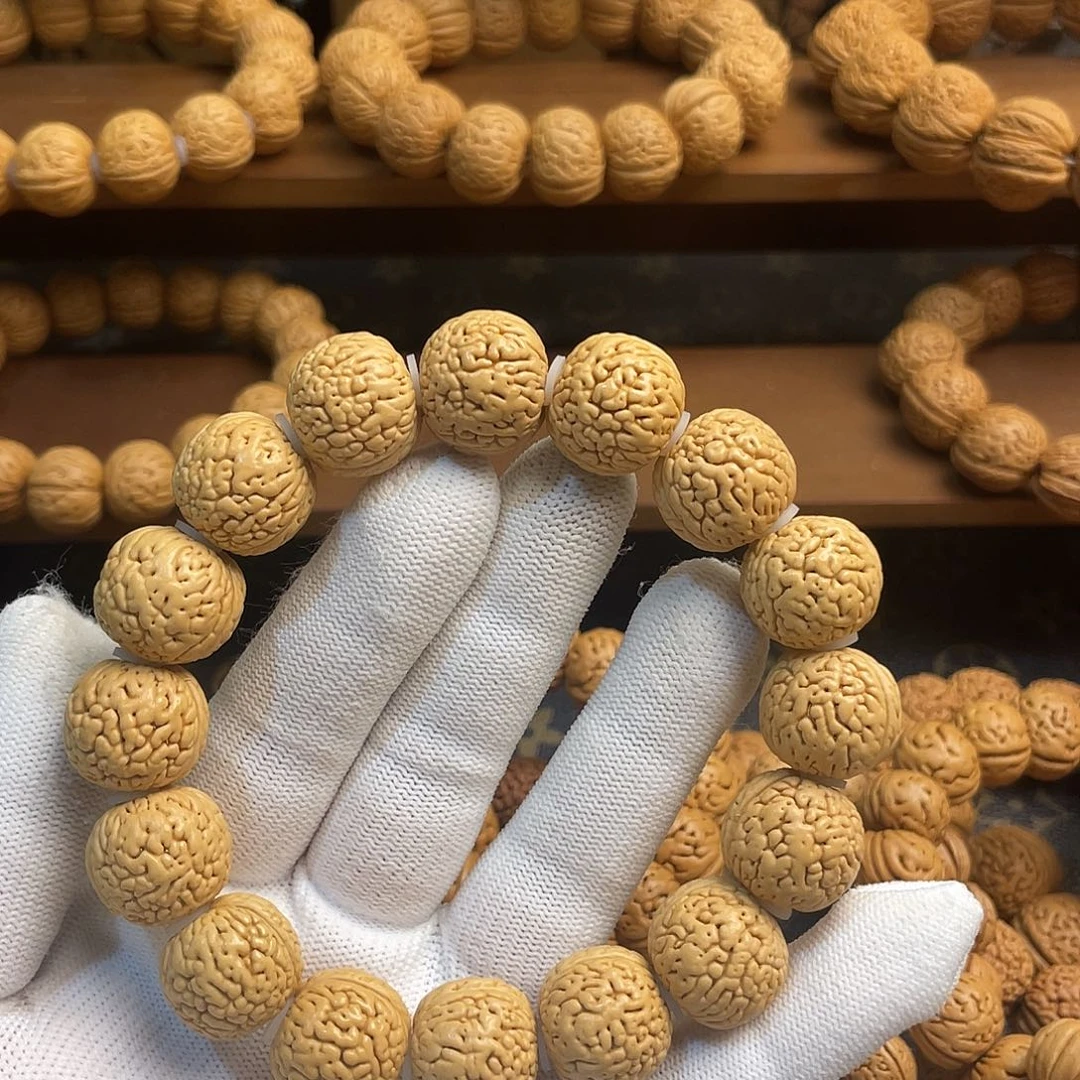 金***华桃核手串王某南瓜手串