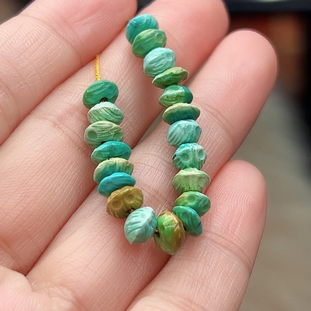 绿松石未镶嵌珠宝奇石