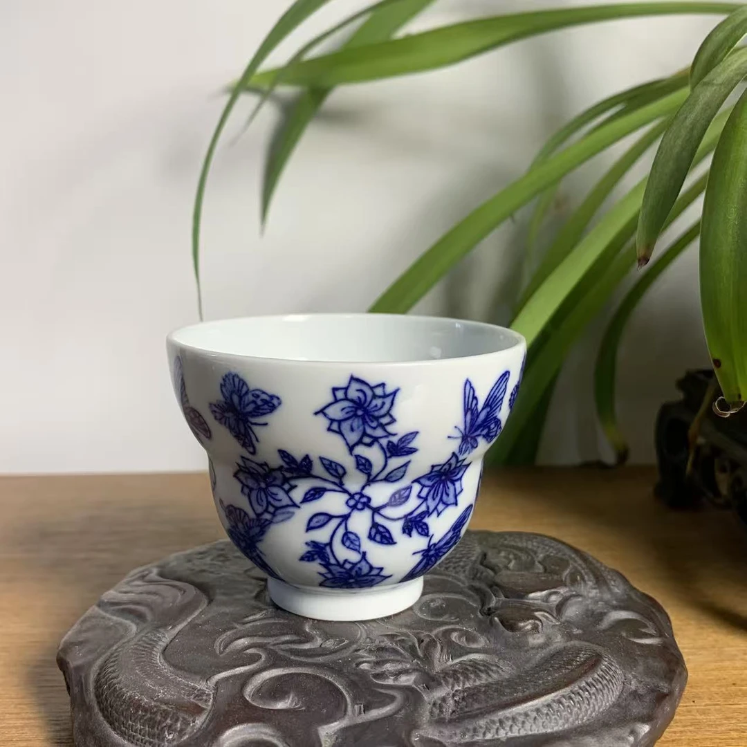 景德镇手工玲青花釉下蝴蝶花卉主人杯