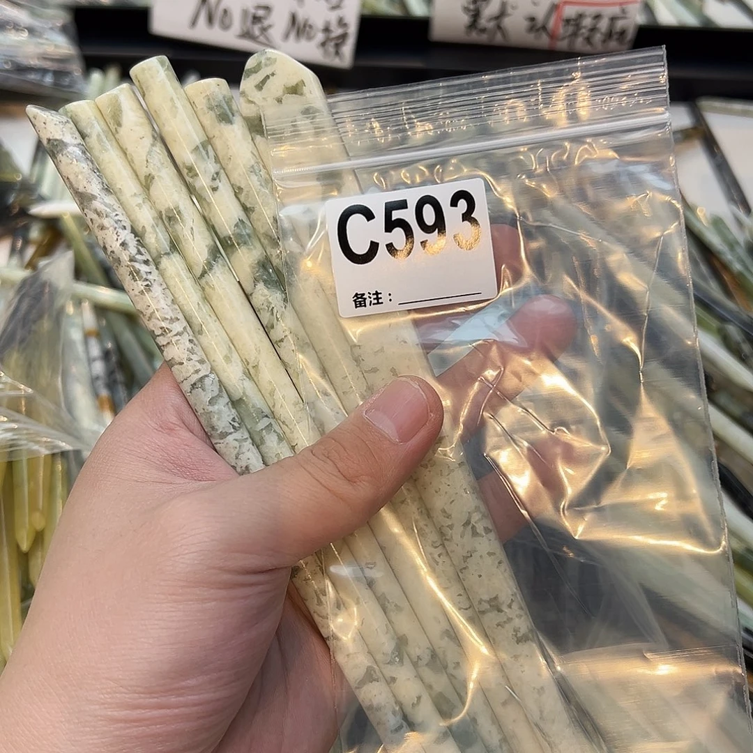 紫***露未镶嵌蛇纹石玉发饰