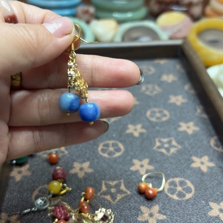 石英岩玉合金颈饰