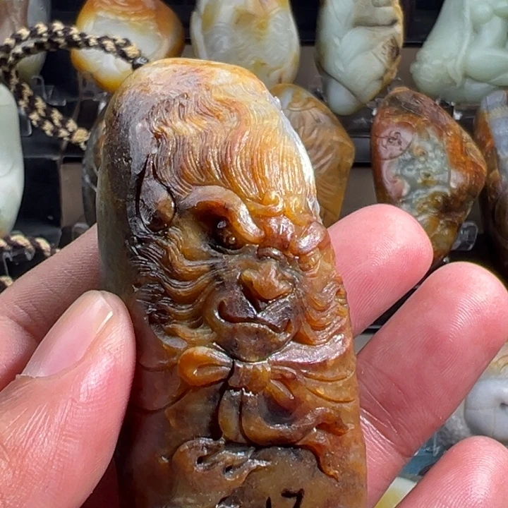 爱***地和田玉未镶嵌把件