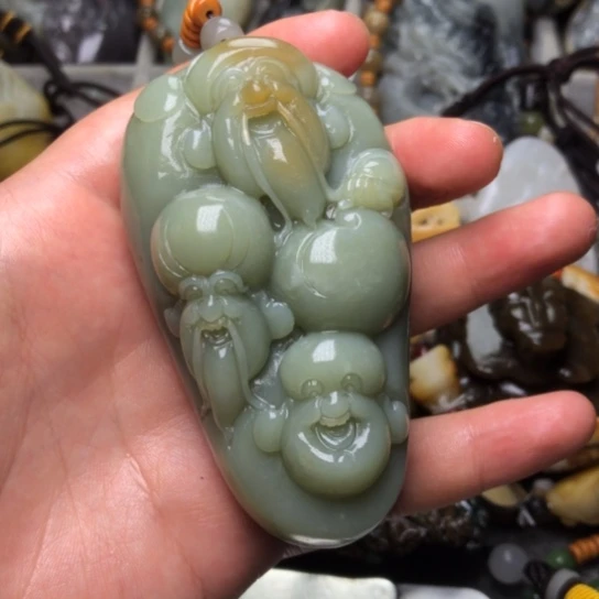 和田玉未镶嵌把件