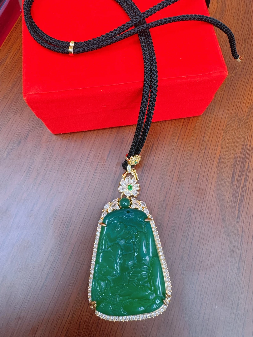 精美大气翠绿山水牌吊坠（ZJF02)时尚经典款